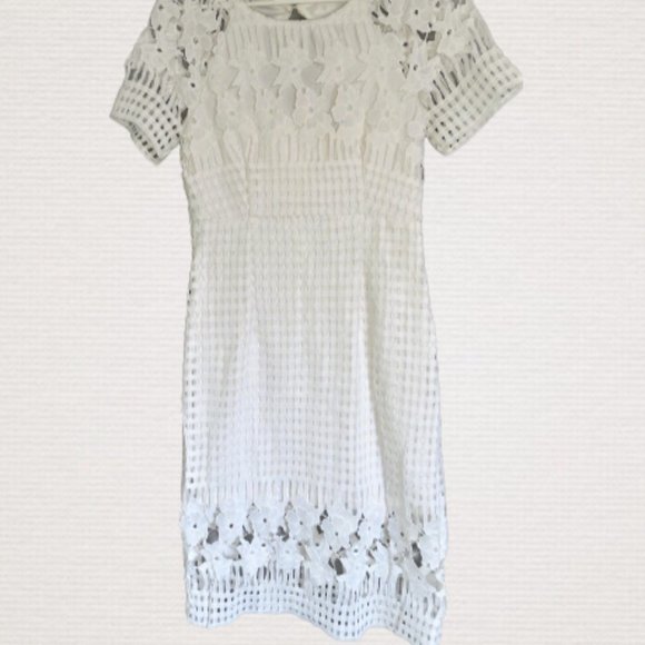 LACE & HEELS BOUTIQUE - lace/crochet style dress - size 10 - Picture 3 of 12